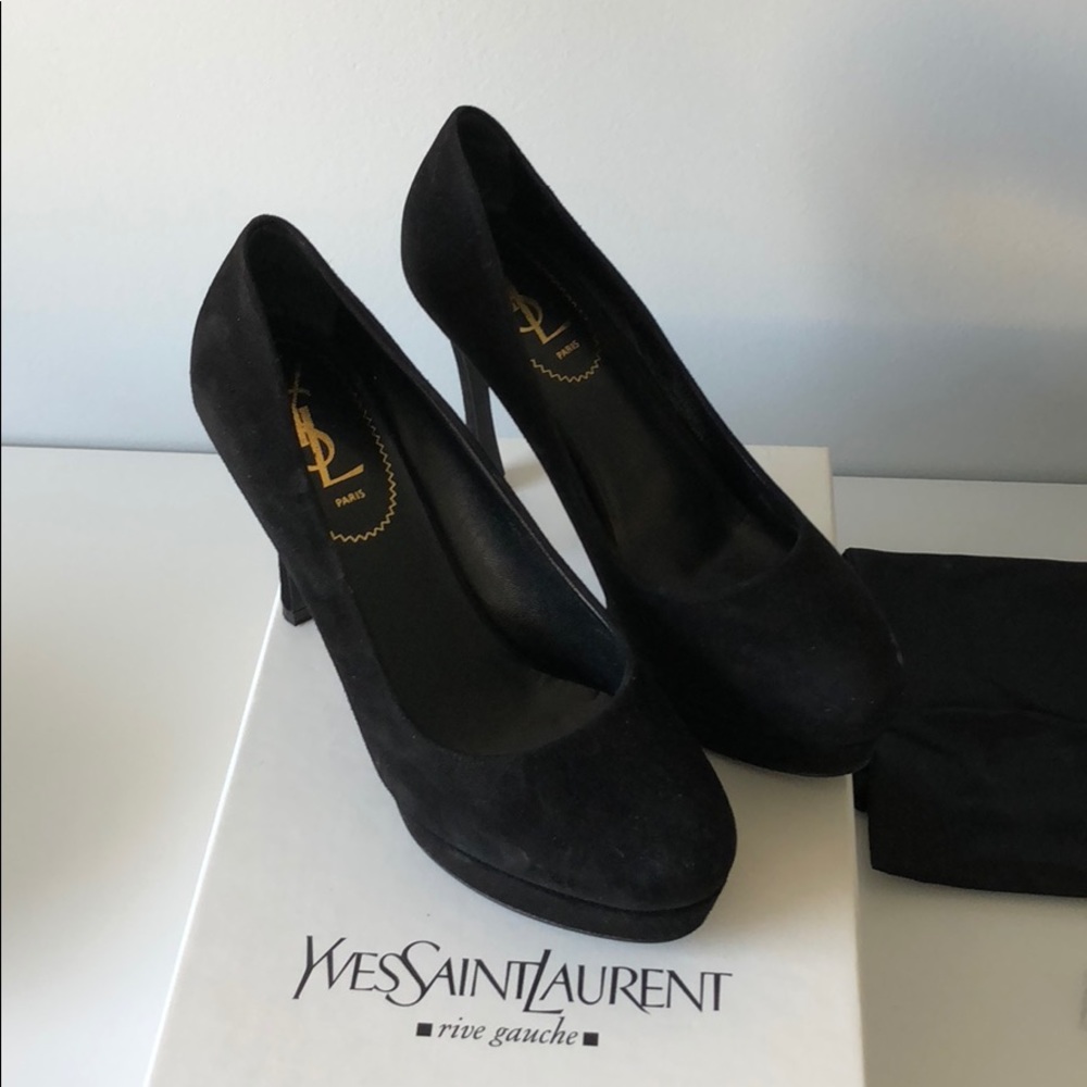 Yves Saint Laurent Gisele 80 Pump